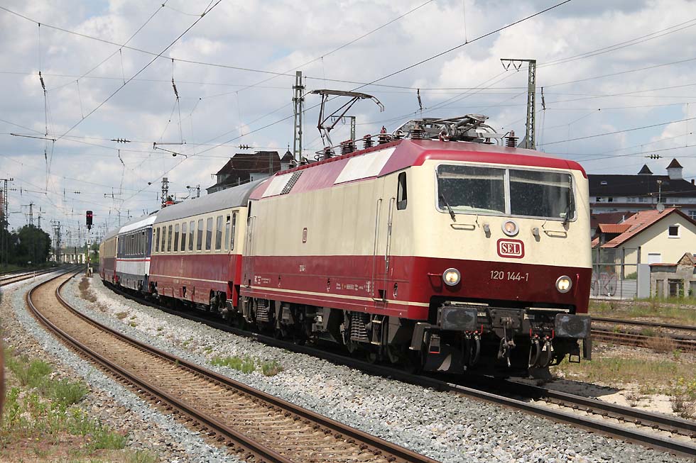 120 144 Augsburg